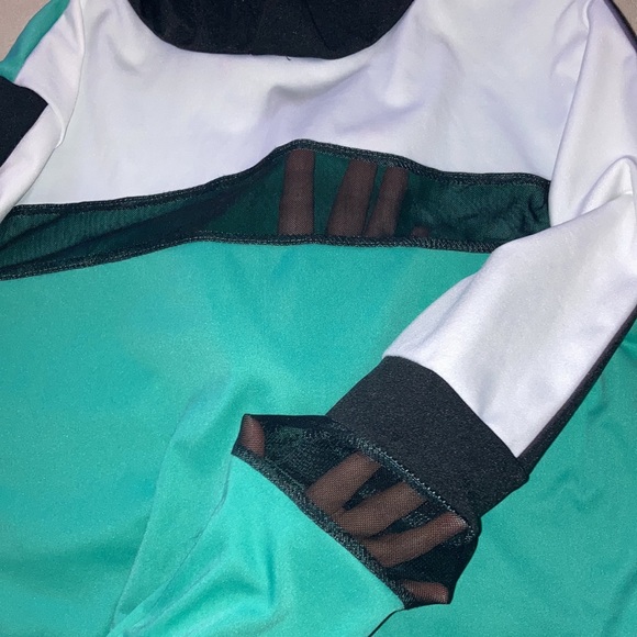 Light Weight Hoodie with Sheer Cutouts size M - Picture 3 of 5